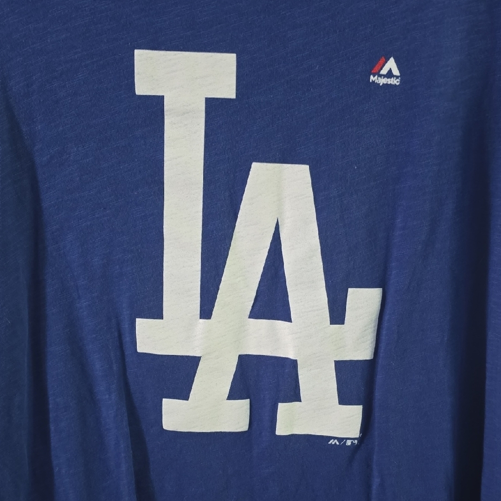 Majestic Blue Fan Fashion Tee - Picture 4 of 6